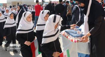 ۸۸ هزار پاکت شیر رایگان در هفته میان دانش آموزان دزفول توزیع می‌شود